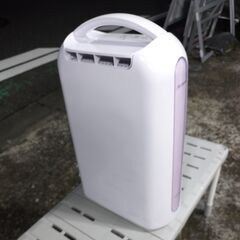 🍎アイリスオーヤマ デシカント式衣類乾燥除湿機 IJD-H20-Pの画像