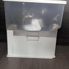 値下げしました！ニトリの米びつ6キロの画像