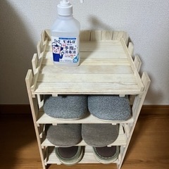 上に物が置けるスリッパ収納差し上げます