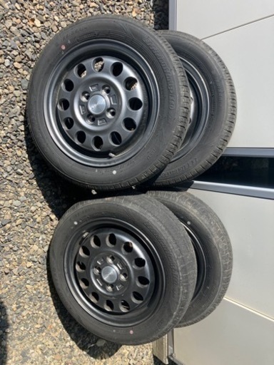 車のパーツ タイヤ、ホイール