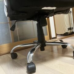 【不用品処分】椅子 ハイバックメッシュチェア エスナの画像