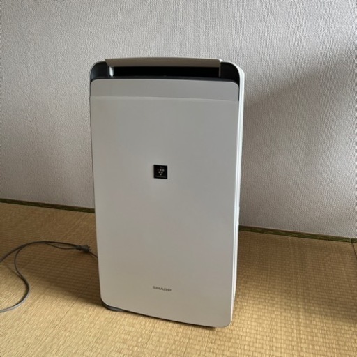シャープ プラズマクラスター除湿機　CV-J120