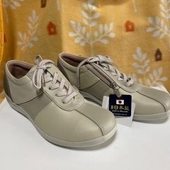 レディースシューズの画像