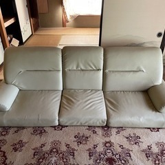 3人掛けソファーの画像