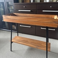 IKEA ブランドスタンド
