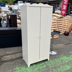 IKEA ワードローブ　家具 収納家具 玄関収納