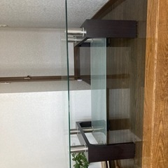 家具 ガラステーブル
の画像