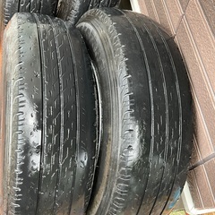 ハイエース　トヨタ純正　メッキホイールタイヤ付　の画像