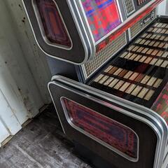ジュークボックス「Wurlitzer X7」の画像