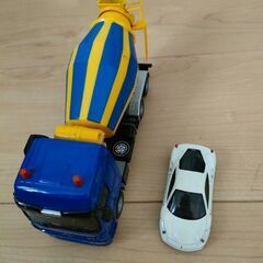 ミキサー車 おもちゃ 