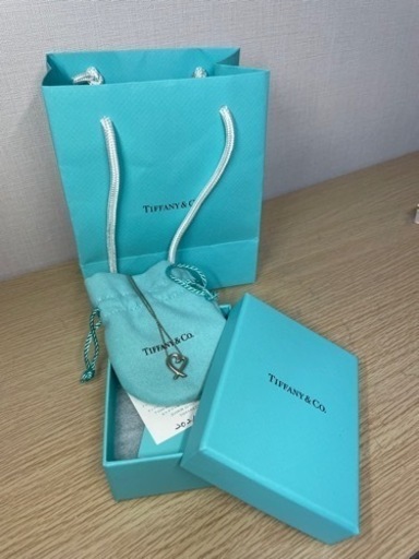 ティファニー　
ラビング ハート ペンダント