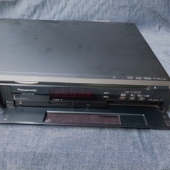 ジャンク品【Panasonic】HDD搭載ハイビジョンブルーレイディスクレコーダー DMR-BW700の画像