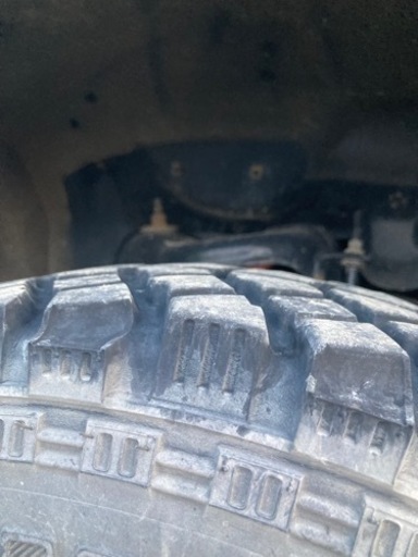 車のパーツ タイヤ、ホイール