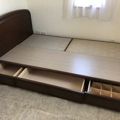 家具　セミダブルベッドの画像