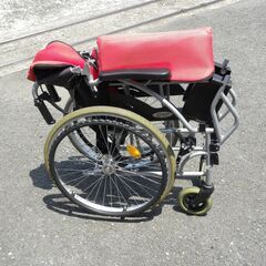 車イス　ハピネスコンパクト　ケアテックジャパン　ノーパンクタイヤ（care tec japan）　車椅子　車いすの画像