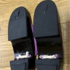 【受付終了】★美品 未使用品 ★レディース レトロ 右近下駄 朱色 の画像