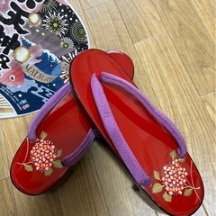 【受付終了】★美品 未使用品 ★レディース レトロ 右近下駄 朱色 