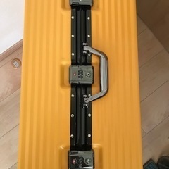 大型スーツケース　ほぼ未使用の画像