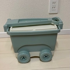 スリーコインズ  スリコ トイワゴン