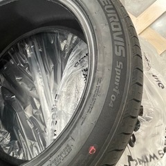 美品‼️新品同様。 4本セット車のパーツ タイヤ、ホイールの画像