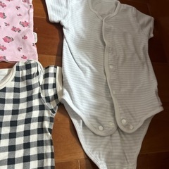 中古　ベビー肌着　3枚セットの画像
