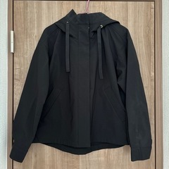 GU  マウンテンパーカー黒