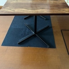 【譲り先決まりました】ダイニングテーブル2セットの画像