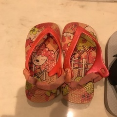 ハワイアナス　　子供　サンダル