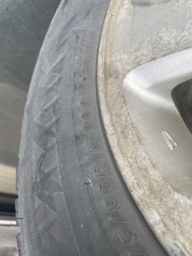 車のパーツ タイヤ、ホイール