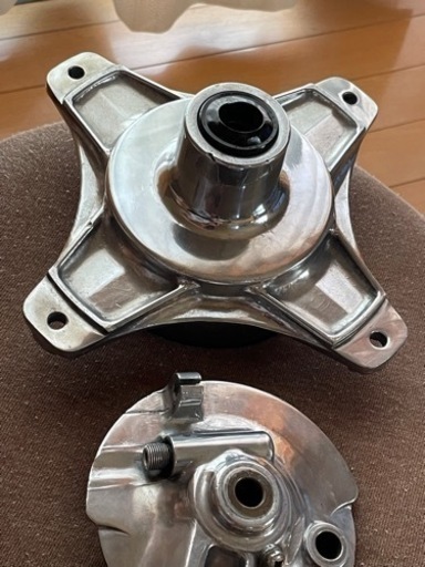 ダックス　純正4本ハブandブレーキパネル