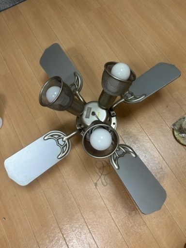 プロペラ照明器具