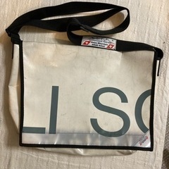ショルダーバッグ