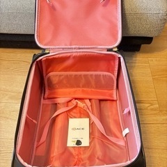 キャリーケースの画像