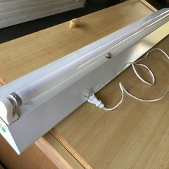 40W 直管蛍光灯の画像