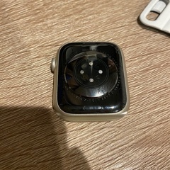 Apple Watch8 45mm GPS アルミニウム スターライトの画像