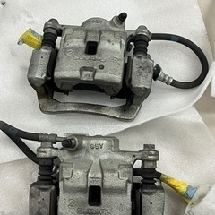 トヨタ86ZN6Gグレード純正ブレーキキャリパー前後セット（28255km）（配達5000円）
の画像