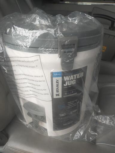 新品未使用　STANLEY　ウォータージャグ　7.5L