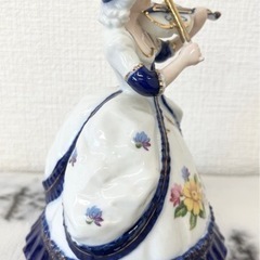【中古品】サンキョー オルゴール 虹の彼方に バイオリンを弾く少女 陶器人形 SANKYO インテリア雑貨の画像