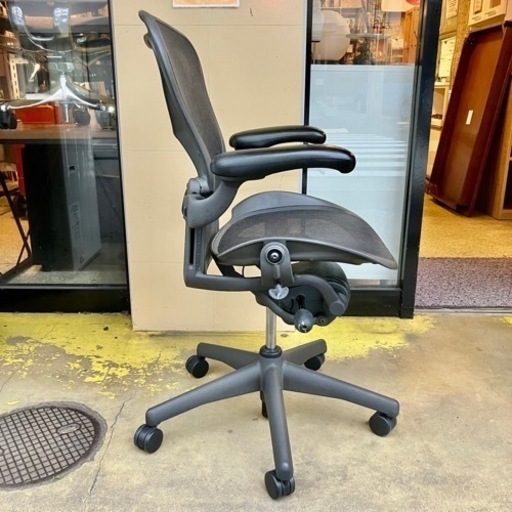 美品 【武蔵小山店】　Herman Miller ハーマンミラー アーロンチェア サイズB ランバーサポート フル装備 オフィスチェア 椅子 イス チェア  品川区 大田区 リサイクルショップ ランバールーム 武蔵小山店 武蔵小山パルム 戸越銀座 池上 大森 蒲田