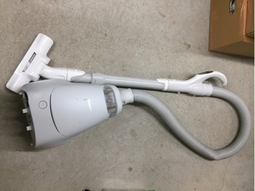【‼️✨高年式✨‼️】Panasonicパナソニック紙パック式掃除機