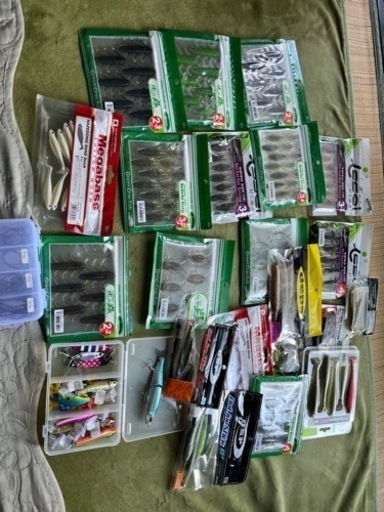 ブラックバス用ワーム、ルアー、フックセット