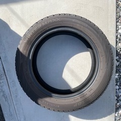 車のパーツ タイヤ、ホイール