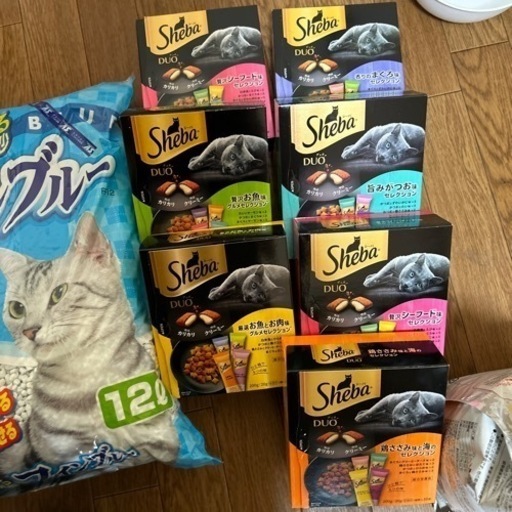 猫砂、猫カリカリ(サービス品付き)