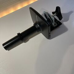 【美品】モニターアーム売ります（Amazonベーシック／シングルモニター取り付けアーム）の画像