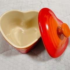 ル・クルーゼ LE CREUSET ココット ハート型の画像