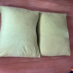  枕2セット　カバー付の画像