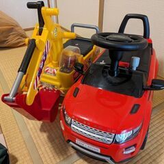 赤乗用車、アンパンマンショベルカー、トイラジコン2台