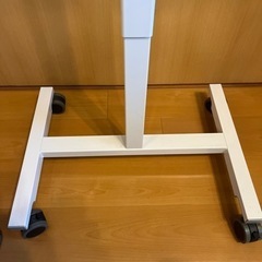 ガス圧式昇降デスクの画像