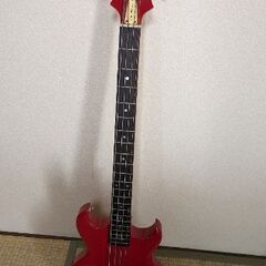 ベース・ギター40年物です。