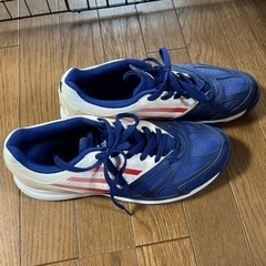 adidas アディダス　テニスシューズ　スニーカー